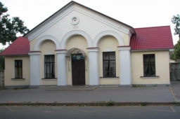 Клуб залізничників (фасад перебудовувався після війни) - місце зібрання учасників підпілля ОУН