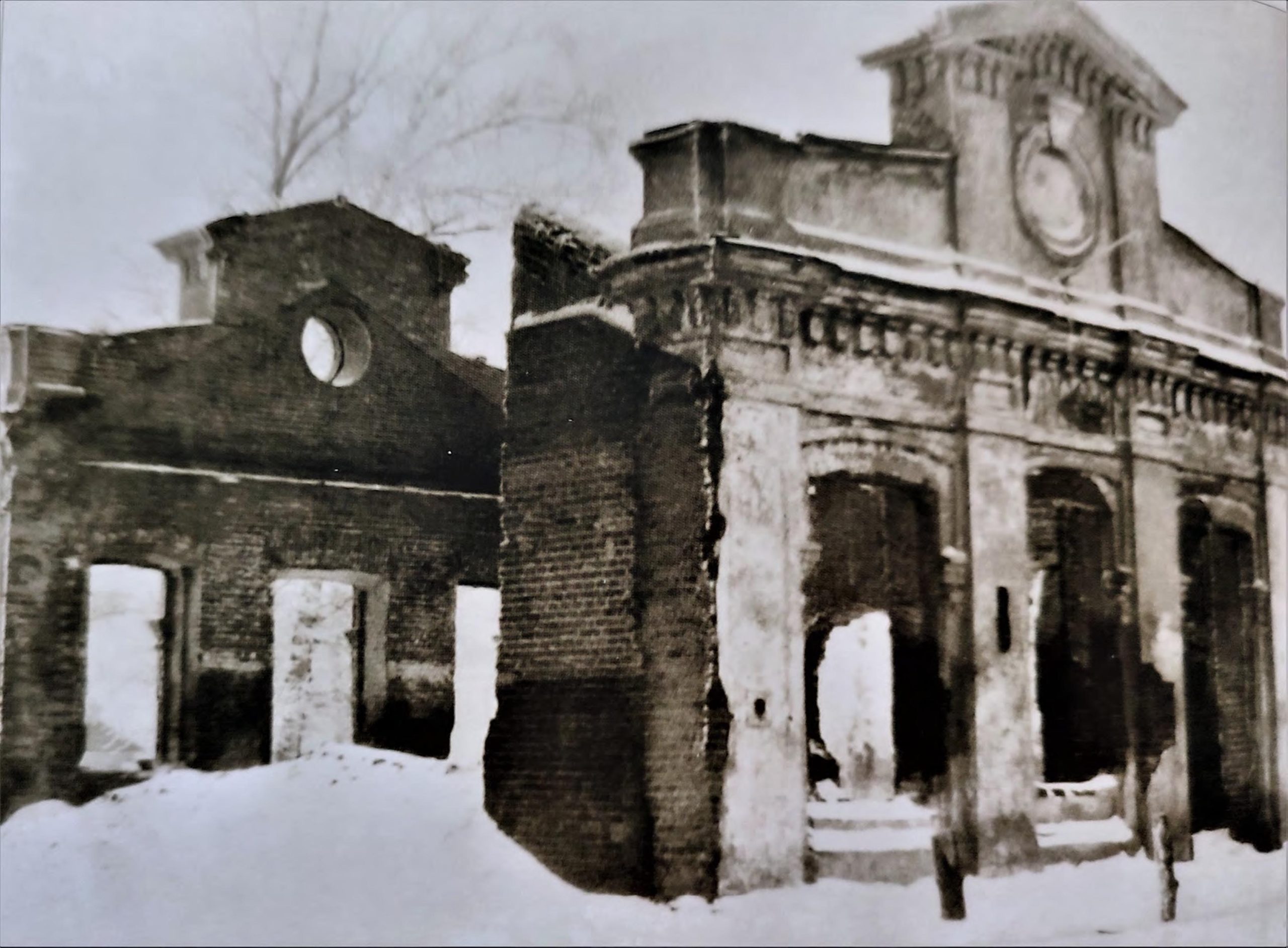3 1943. зруйнований залізничний вокзал